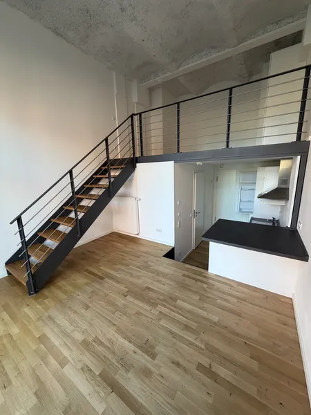Galerie-Maisonette-Apartment mit Terrasse und EBK!! — photo 1